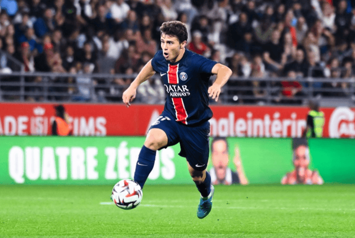 困于铁桶阵！内维斯直言巴黎死穴，决战拜仁前遇攻防难题